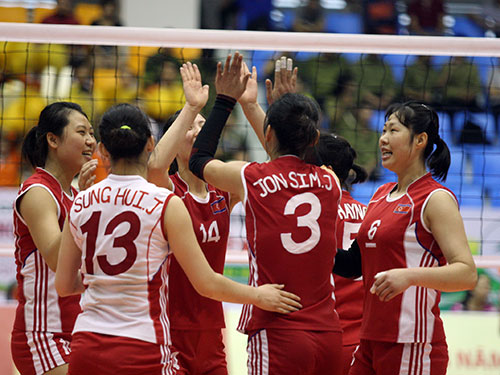 Triều Tiên thắng Thượng Hải 3-0 ở Cúp LVPB 2019